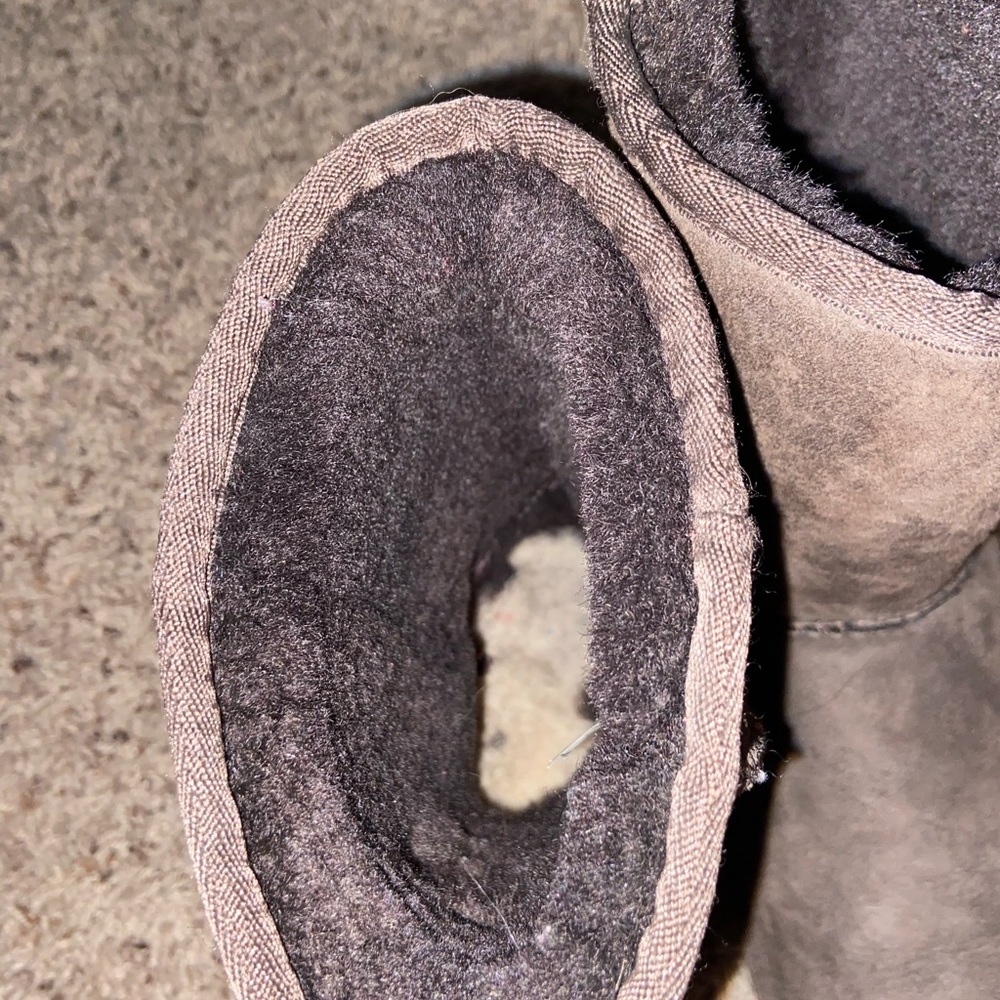 ugg boots - Picture 3 of 4